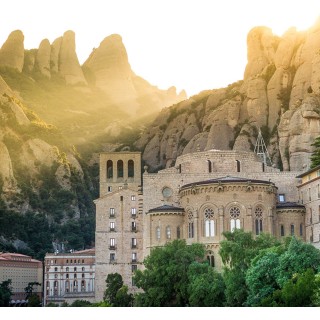 SORTIDA CULTURAL: MONTSERRAT. MIL ANYS D'ESPIRITUALITAT, HISTÒRIA I ART