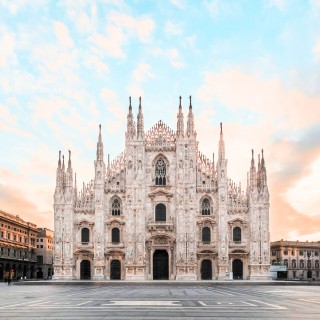 MILÀ. VISITA PRIVADA ALS TALLERS ANSALDO D’ESCENOGRAFIA DE LA SCALA, PINACOTECA DE BRERA, FUNDACIÓ PRADA . . .