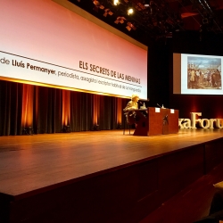 CONFERÈNCIA: "LAS MENINAS DE VELÁZQUEZ" AMB LLUÍS PERMANYER. CAIXAFORUM